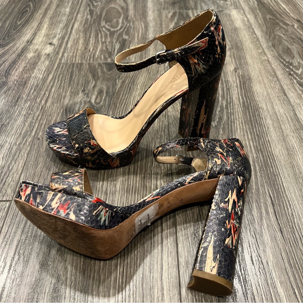 Pour La Victorire Block Heels with Ankle Strap